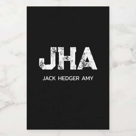 MINIMALIST WHITE THREE LETTER MONOGRAM NAME BLACK ワインラベル (シングルラベル)