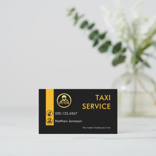 Minimalist Yellow Taxi Driving Tab 名刺 (スタンド正面)
