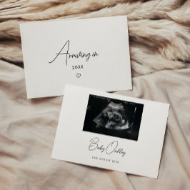 Minimalistic Script Baby Arriving Pregnancy Photo 案内状