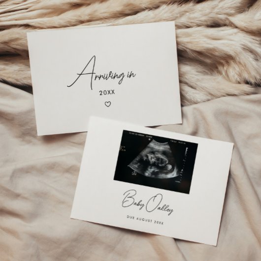 Minimalistic Script Baby Arriving Pregnancy Photo 案内状