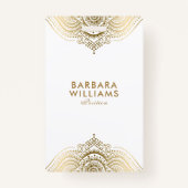 Minimalistigの白及び金ゴールドの華美なレース バッジ (裏面)