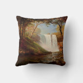 Minnehaha秋、ア素晴らしートby Albert Bierstadt、 クッション (裏面)