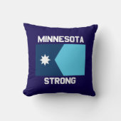 Minnesota Strong Throw Pillow クッション (正面)