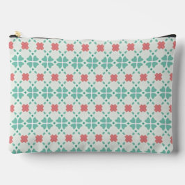 Mint green and pink floral clover tile pattern アクセサリーポーチ