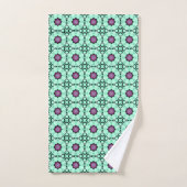 Mint green and purple geometric mandala pattern  バスタオルセット (ハンドタオル)
