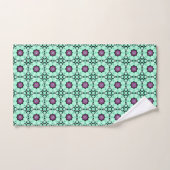 Mint green and purple geometric mandala pattern  バスタオルセット (ハンドタオル)