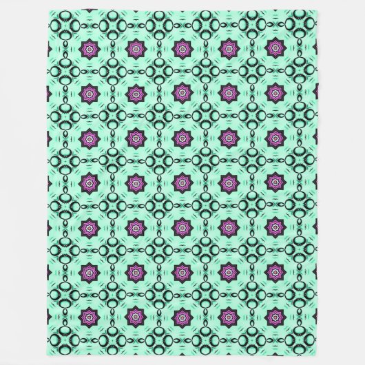 Mint green and purple geometric mandala pattern フリースブランケット (正面)