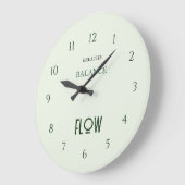 Mint Green Yoga ラージ壁時計 (傾斜)