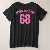 Miss Maggs プラスサイズTシャツ (デザイン裏面)