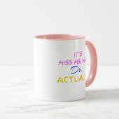 「Miss Ms Mrs Dr 実は博士」卒業おめでとう! マグカップ (正面右)