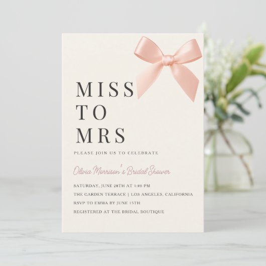 Miss to Mrs Blush Pink Bow QR Code Bridal Shower 招待状 (スタンド正面)