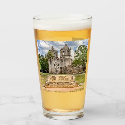 Mission Concepcion、サンアントニオ、テキサス州、ビールグラス タンブラーグラス (ドリンク正面)