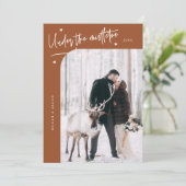 Mistletoe Foreverの下で新しい写真テラコッタ シーズンカード (スタンド正面)