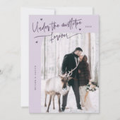 Mistletoe Foreverの下で新婚フォトパープル シーズンカード (正面)