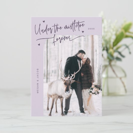 Mistletoe Foreverの下で新婚フォトパープル シーズンカード (スタンド正面)