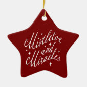 Mistletoe & Miracles Modern Christmas Red Star セラミックオーナメント (裏面)
