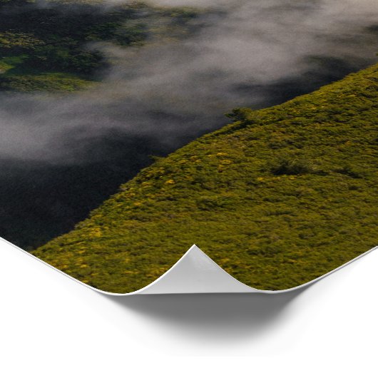 Misty clouds over the mountains in Madeira island ポスター (角)