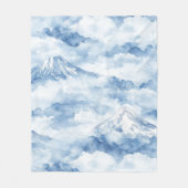 Misty Peaks – 水彩山岳風景画 (10) フリースブランケット (正面)
