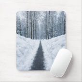 Misty Winter Forest Path Winter Landscape マウスパッド (マウス)