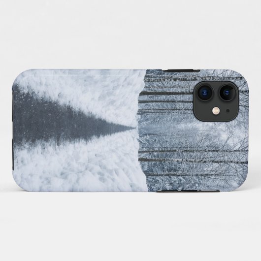 Misty Winter Forest Path Winter Landscape Case-Mate iPhoneケース (裏面(横))