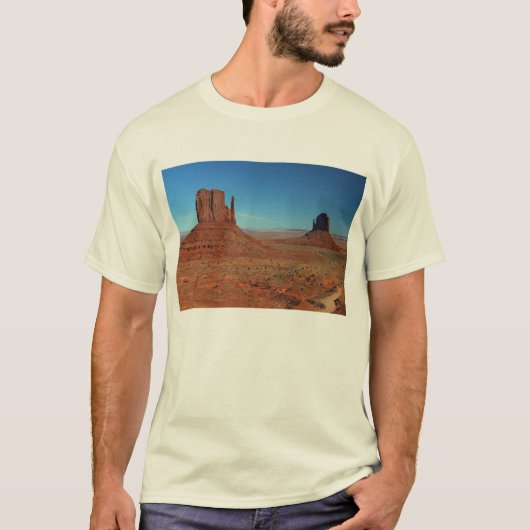 Mittens in Death Valley T-Shirt Tシャツ (正面)