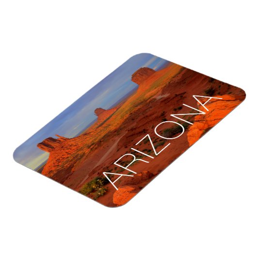 Mittens, Monument valley, AZ マグネット (左側)
