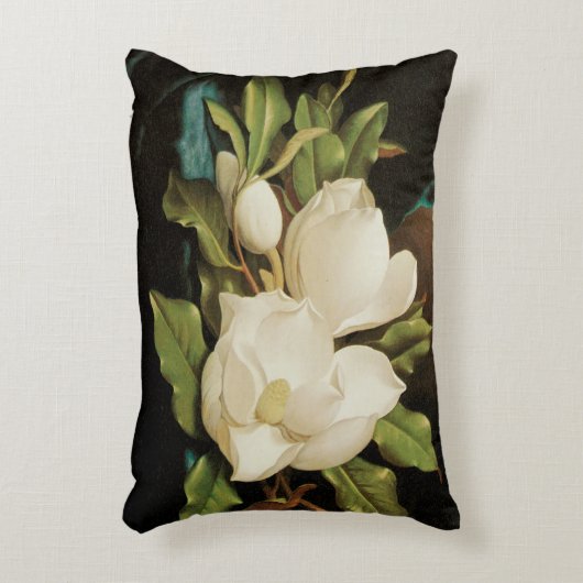 MJ Headeによる青いベルベットの布の上の巨大なマグノリアス アクセントクッション (正面(垂直))