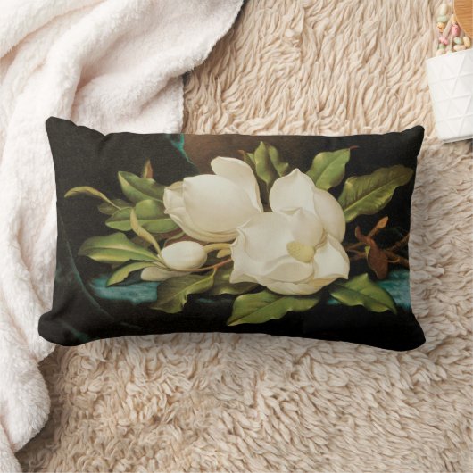 MJ Headeによる青いベルベットの布の上の巨大なマグノリアス ランバークッション (ブランケット)