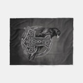 Mjolnir -トールおよびワタリガラスのハンマー フリースブランケット (正面(横))