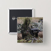 MK-19手榴弾ランチャーを持つ兵士 缶バッジ (正面&裏面)