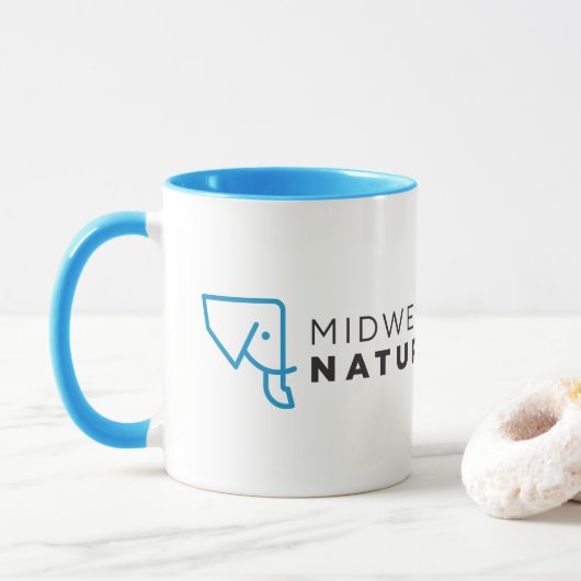 MMNHの青く白いロゴのマグ マグカップ (ドーナツ)