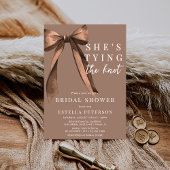 Mocha Brown She's Tying The Knot Bow Bridal Shower 招待状
