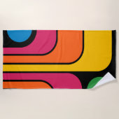 Mod 1970s Retro Style Geometric Design ビーチタオル (正面)