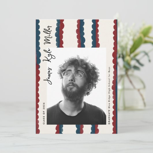Mod Blue Deep Red Photo Class of 2026 Graduation 案内状 (スタンド正面)
