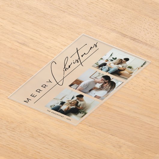 Modern 3 Photo Minimalist Script Christmas Card アクリル招待状 (レイダウン)