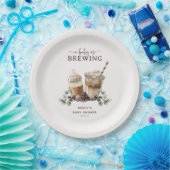 Modern 'a Baby is Brewing' Coffee Baby Shower ペーパープレート (パーティー)