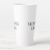 Modern and Classy Typography Mommy Life カフェラテマグ (正面)