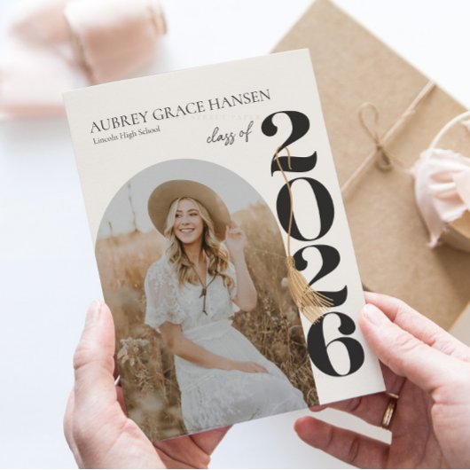 Modern Arch Class of 2026 Graduation Invitation 招待状