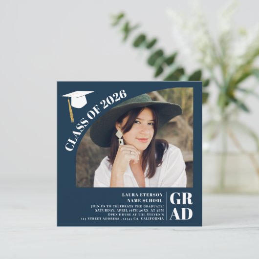 Modern arch navy blue 5 photos graduation 招待状 (スタンド正面)