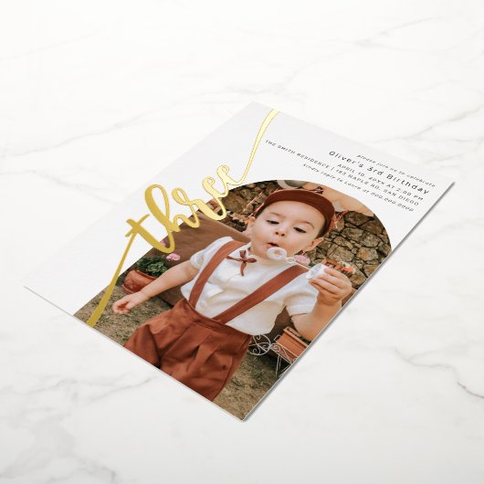 Modern Arch Photo Vertical Script 3rd Birthday 箔招待状 (回転した状態)