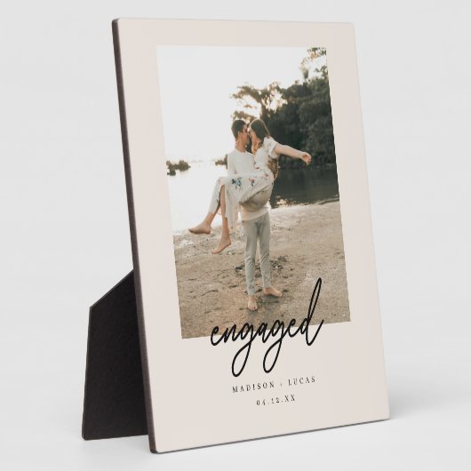 Modern Beige Script "Engaged" Photo フォトプラーク (側面)