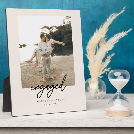 Modern Beige Script "Engaged" Photo フォトプラーク (側面)