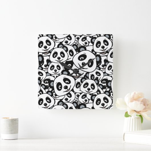Modern Black and White Cute Panda Bear Pattern スクエア壁時計 (ホーム)