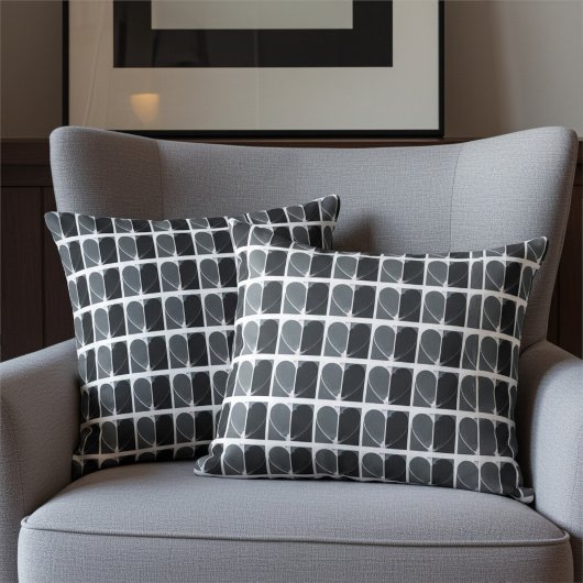 Modern Black and White Half Hearts Pattern クッション