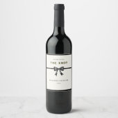 Modern Black Bow Engagement Wine bottle  ワインラベル (正面)