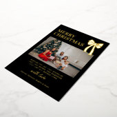 Modern Black Bow Photo Christmas Gold 箔シーズンカード (回転した状態)