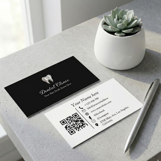Modern Black Dental Clinic Logo QR Code Dentist 名刺