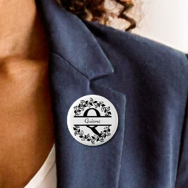 Modern Black Floral Wreath Split Monogram "Q Round 缶バッジ