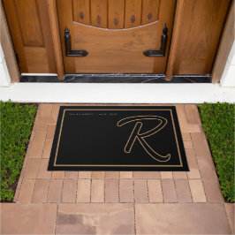 Modern Black Gold Monogram Script Family Name ドアマット