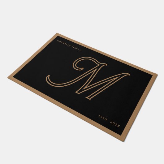 Modern Black Gold Monogram Script Family Name ドアマット (アングル)
